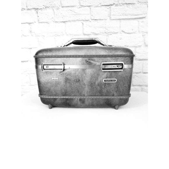 American Tourister Handbags - Rare Vintage American Tourister Makeup Train Case